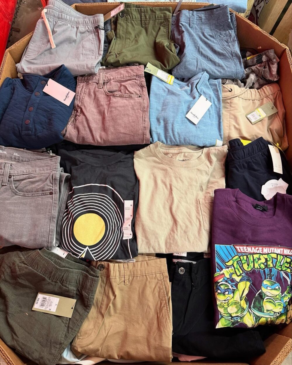 Target Men’s Clothing Pallets - Image 6