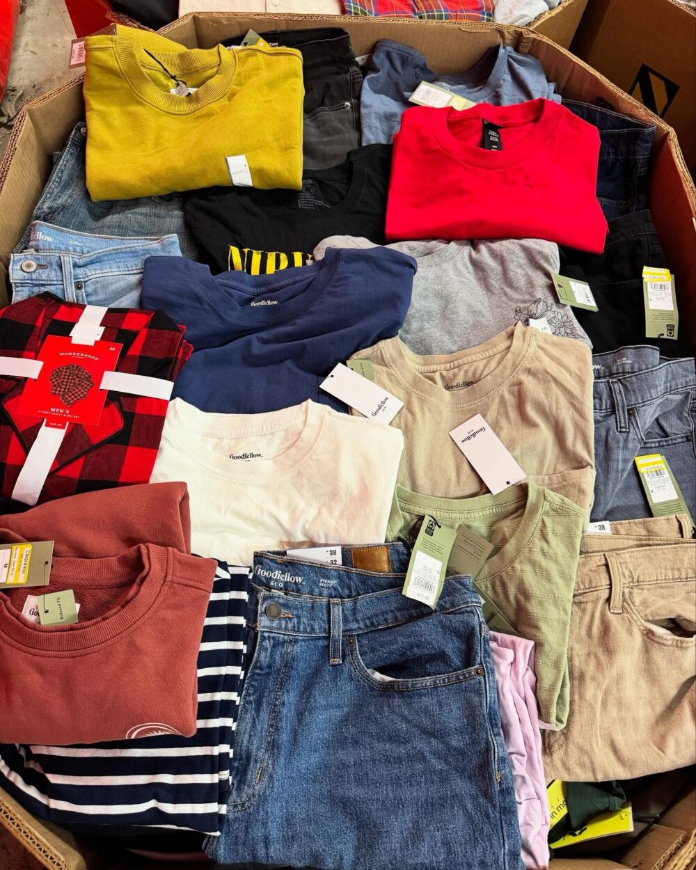 Target Men’s Clothing Pallets - Image 3