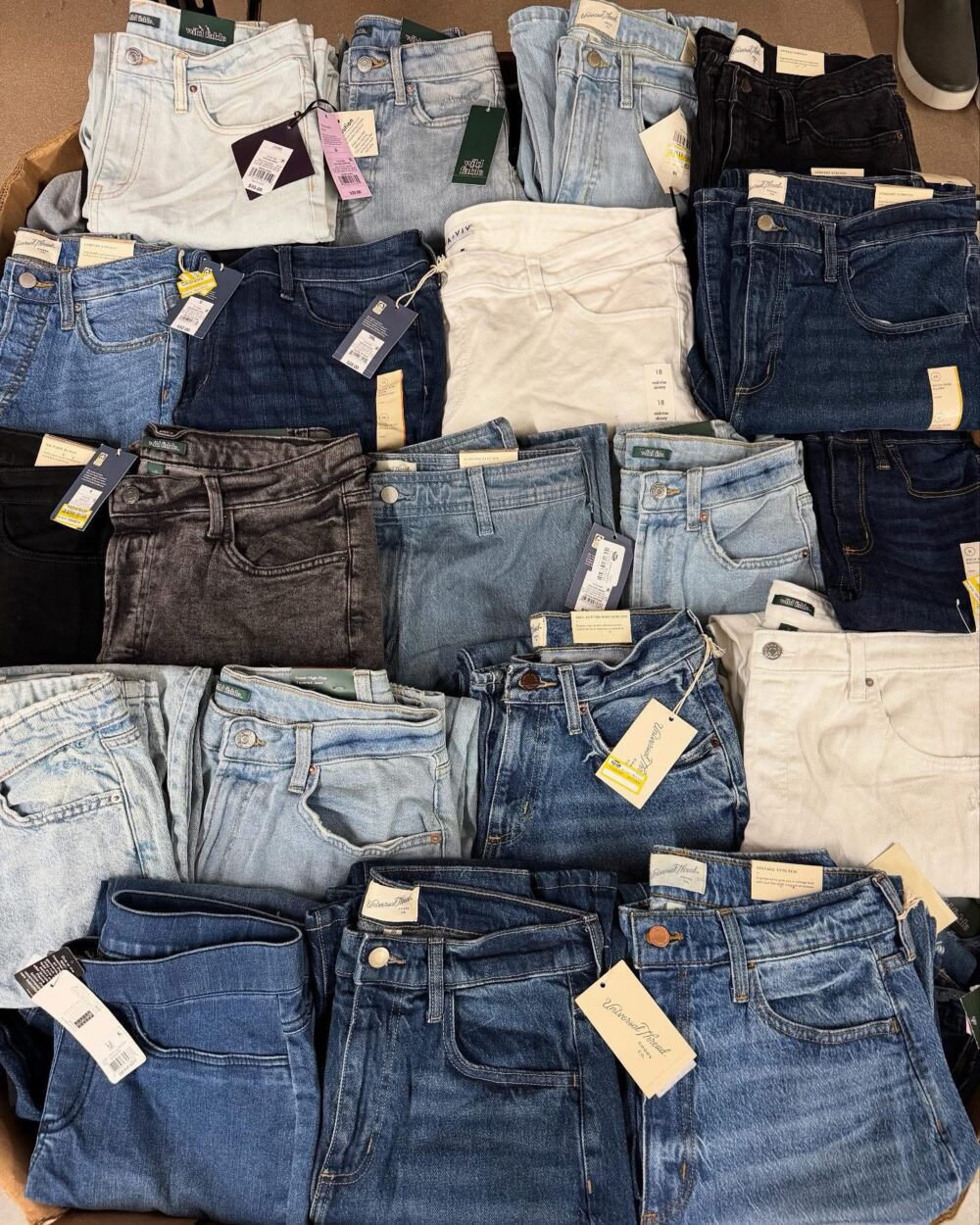 Women’s Jeans - Image 10