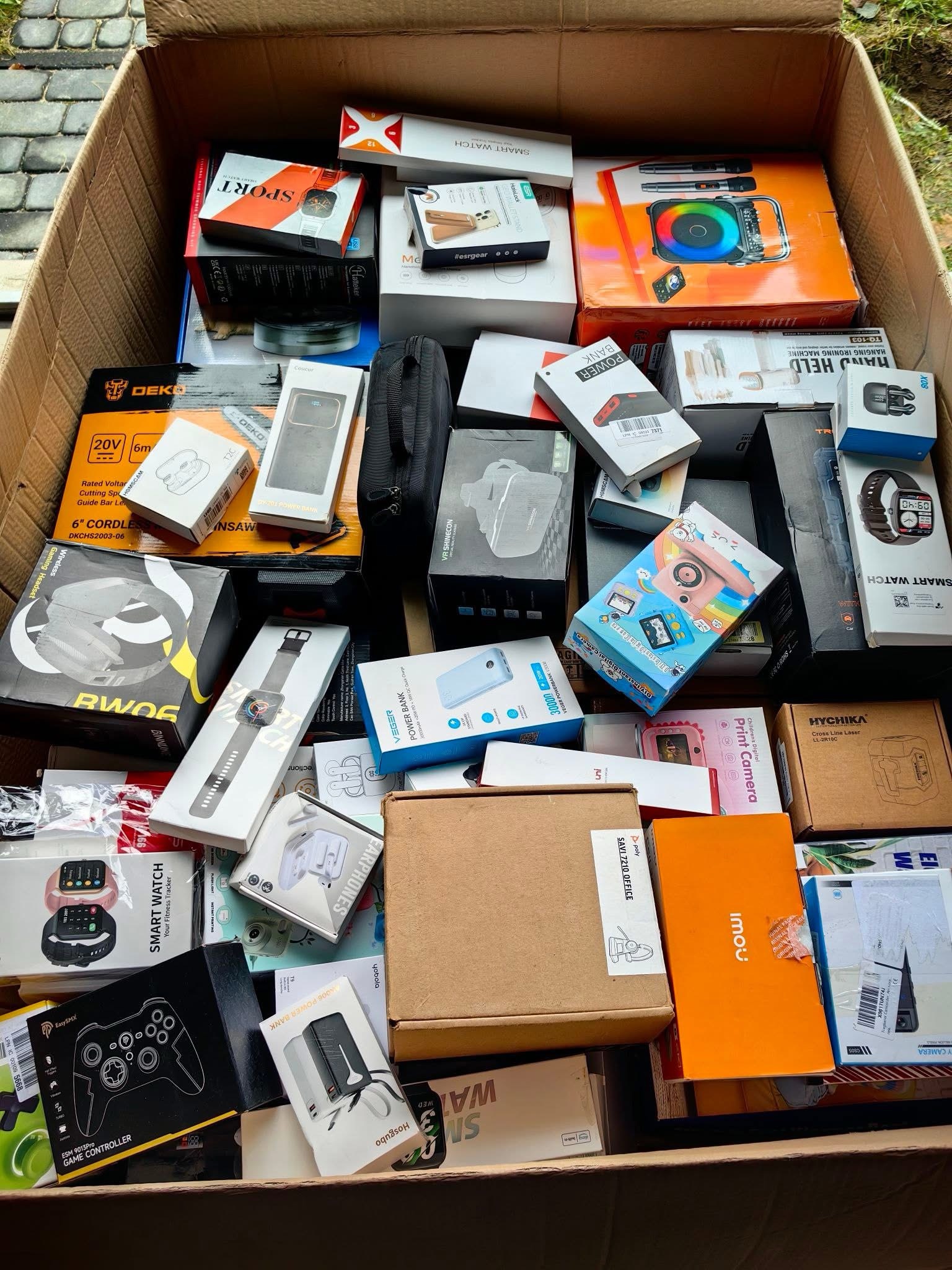 AMZ Small Electronics - Image 3